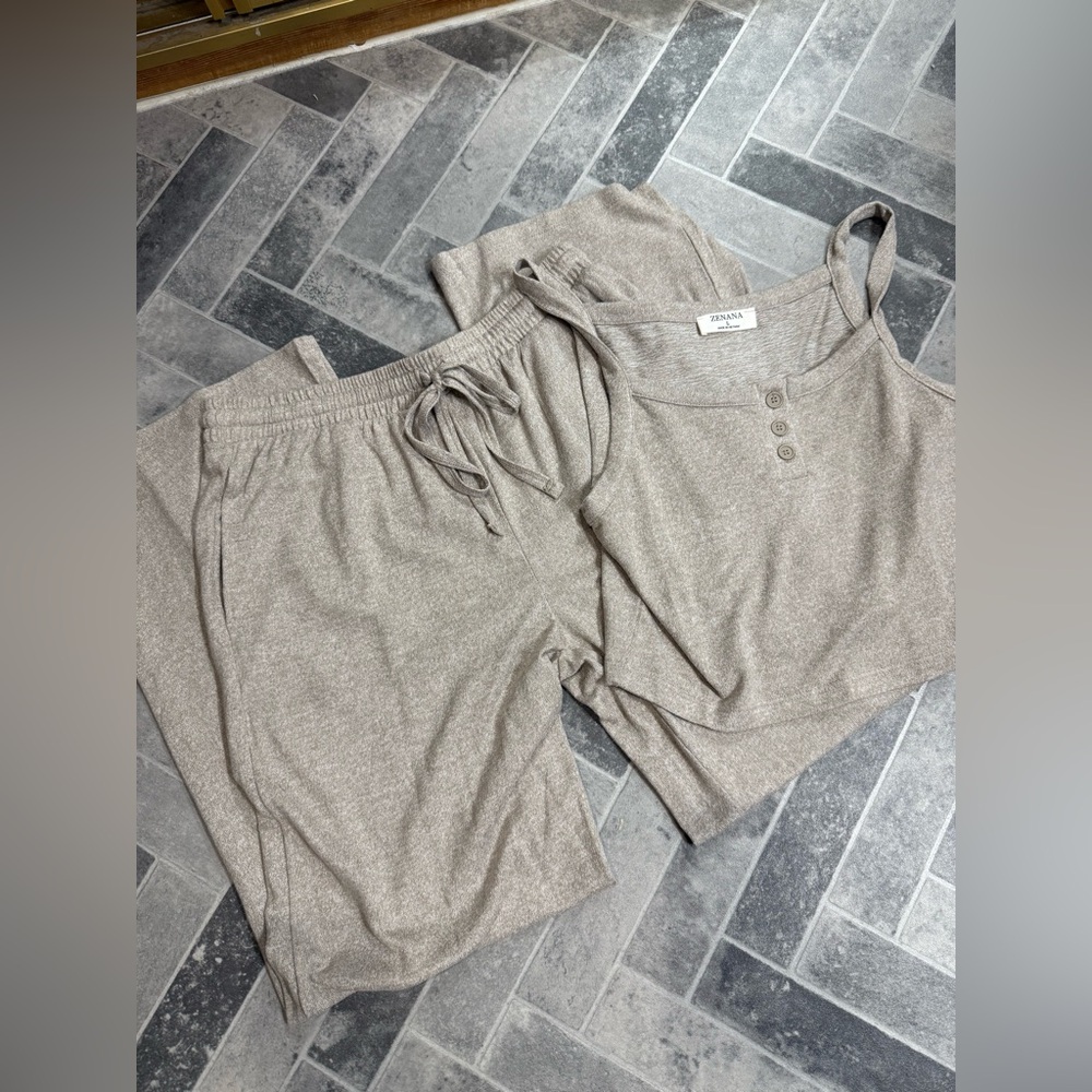 Pants and cropped tank matching set